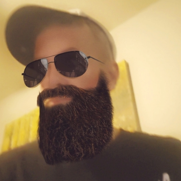 Meet your Posher, Jeremiah - Picture 1 of 6